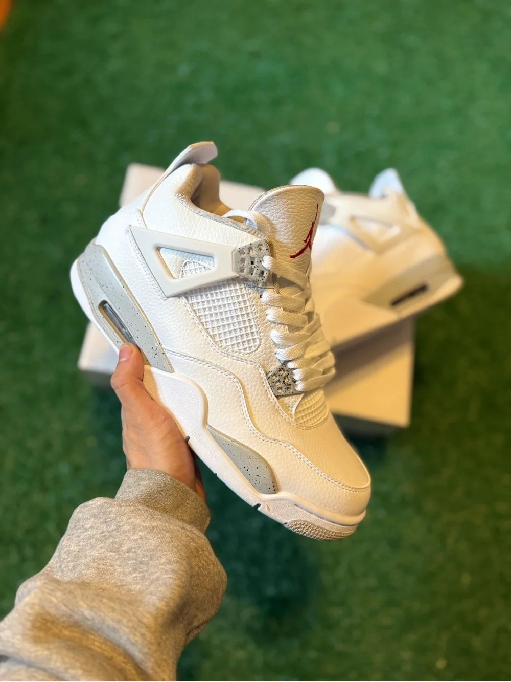 Air Jordan 4 Retro ‘White Oreo’